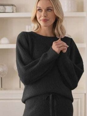Softies Marshmallow Reverse Seam Top Black